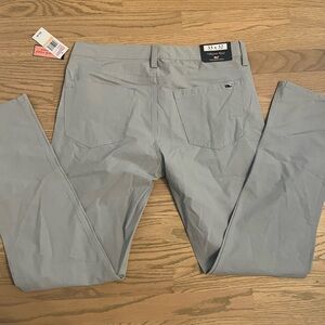 NWT | Men’s 33/32 Vineyard Vines | 5 pocket performance pants | barracuda grey
